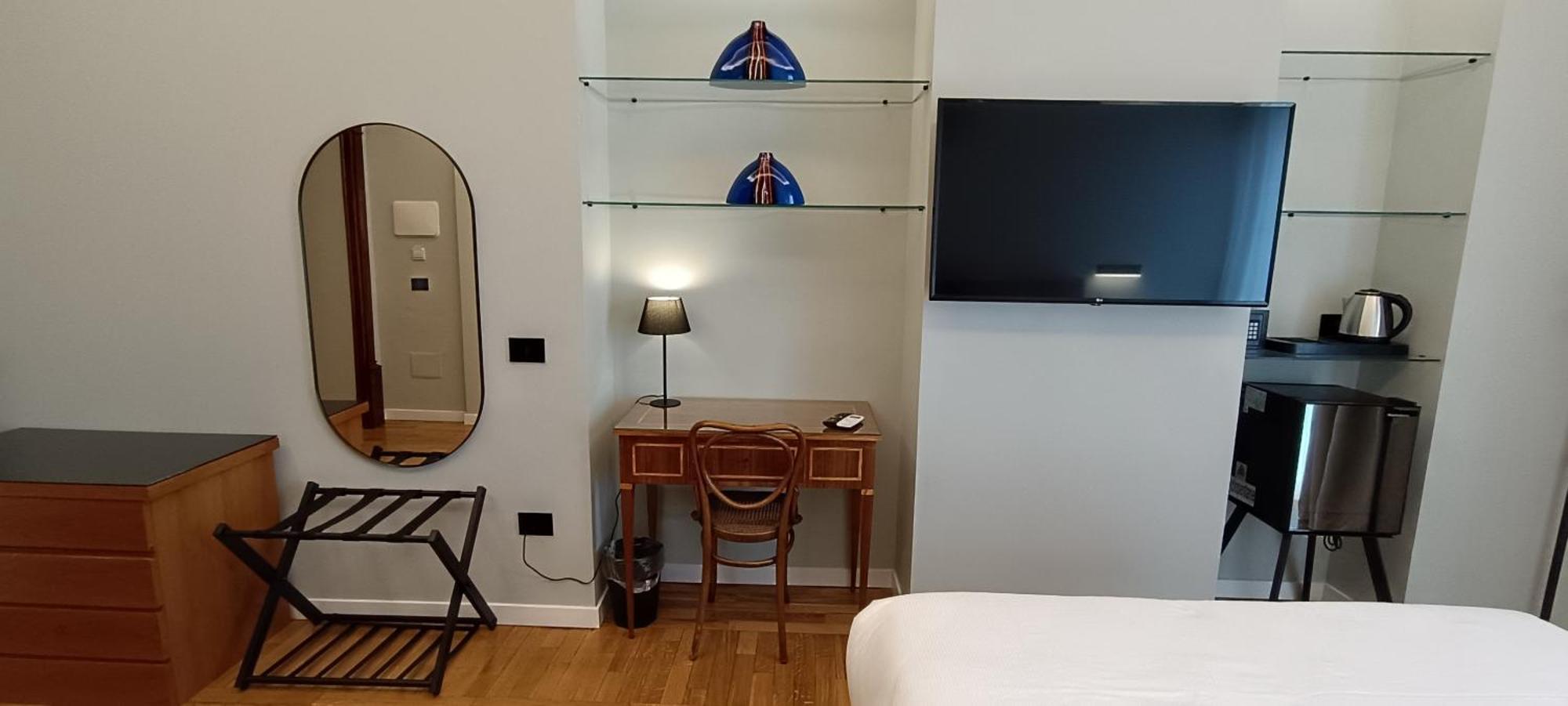 Deluxe Spaccanapoli ภายนอก รูปภาพ